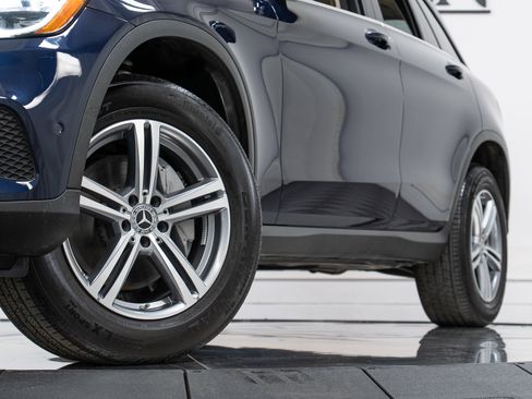 Certified 2022 Mercedes-Benz GLC 300 4MATIC w/ Premium Package Lite image 27