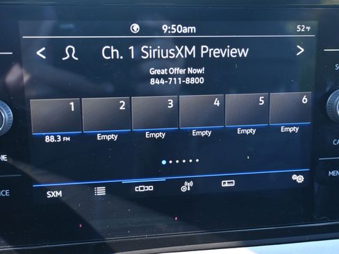 Used 2025 Volkswagen Taos SE image 28