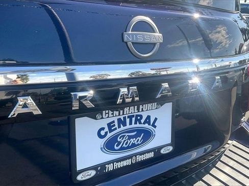 Used 2023 Nissan Armada SL image 8