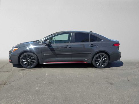 Certified 2023 Toyota Corolla SE w/ SE Package AWD/4WD image 6