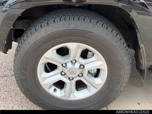 Used 2024 Toyota 4Runner SR5 Premium w/ Moonroof Package AWD/4WD image 10