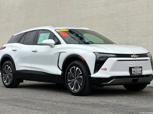 Certified 2024 Chevrolet Blazer EV LT AWD/4WD image 1