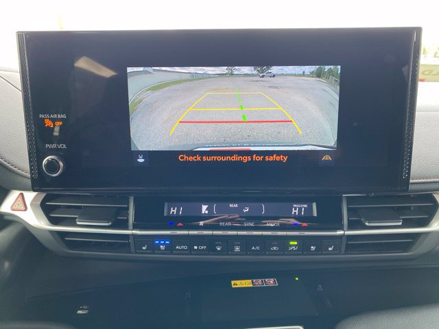 Certified 2025 Toyota Sienna Limited AWD/4WD image 9