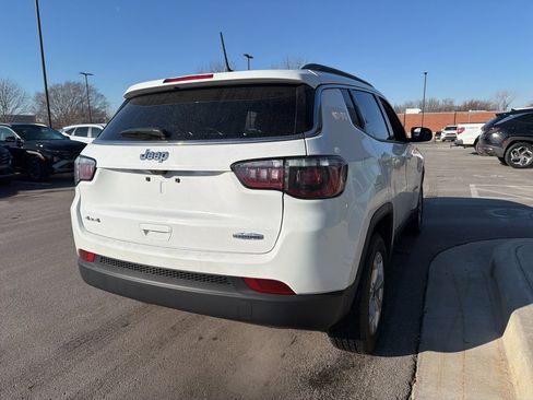 Used 2025 Jeep Compass Latitude image 4