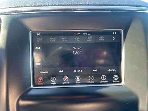 Used 2018 Jeep Grand Cherokee Laredo image 25