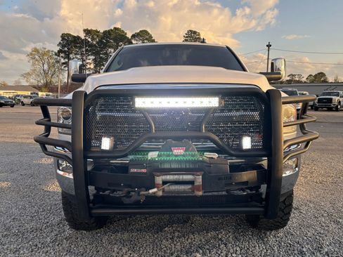 Used 2015 RAM 2500 Laramie w/ Convenience Group AWD/4WD image 4