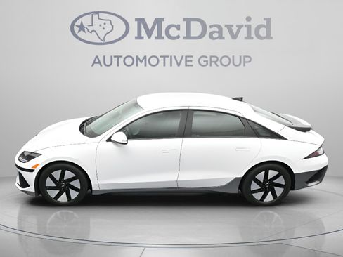 Used 2024 Hyundai Ioniq 6 SEL RWD image 35