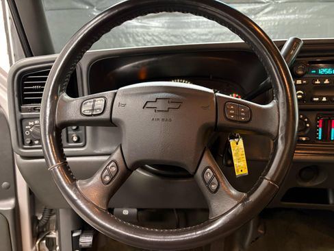 Used 2007 Chevrolet Silverado 1500 LT w/ Extended Cab Value Package RWD image 10