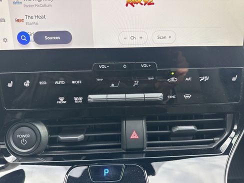 Used 2024 Toyota bZ4X XLE w/ Weather Package image 19