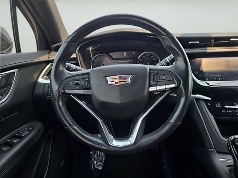 Used 2020 Cadillac XT6 Premium Luxury AWD/4WD image 26
