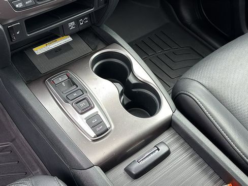 Used 2023 Honda Passport EX-L image 21