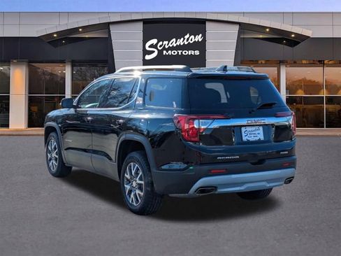 Used 2023 GMC Acadia SLT w/ Preferred Package image 3