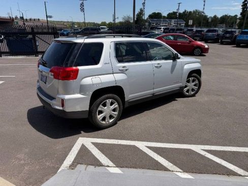 Used 2017 GMC Terrain SLE w/ Convenience Package FWD image 14
