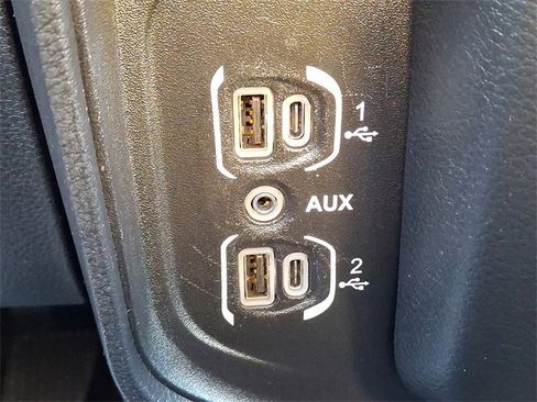 Used 2021 RAM 1500 Big Horn image 23