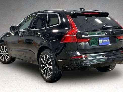Certified 2023 Volvo XC60 B5 Core w/ Climate Package AWD/4WD image 4