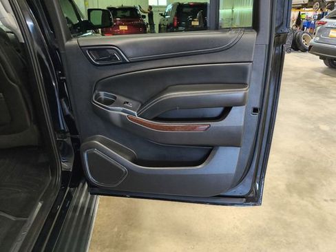 Used 2015 GMC Yukon XL SLT w/ HD Trailering Package image 26