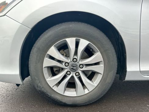 Used 2013 Honda Accord LX image 18