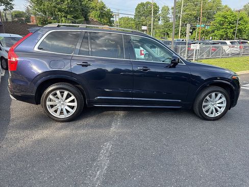 Used 2016 Volvo XC90 T6 Momentum w/ Vision Package AWD/4WD image 3