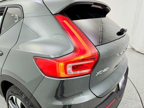 New 2026 Volvo XC40 B4 Plus w/ Climate Package image 35