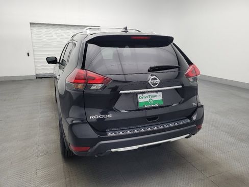 Used 2018 Nissan Rogue SL w/ Premium Package FWD image 6
