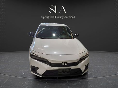 Used 2023 Honda Civic Sport image 3