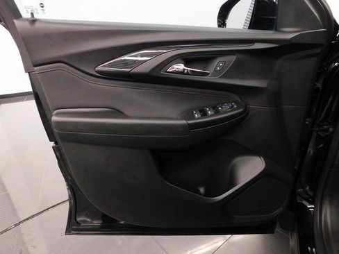 Used 2023 Chevrolet TrailBlazer RS w/ Convenience Package image 23