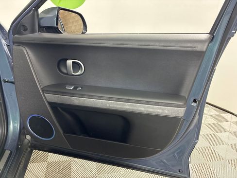 Used 2023 Hyundai Ioniq 5 Limited image 34