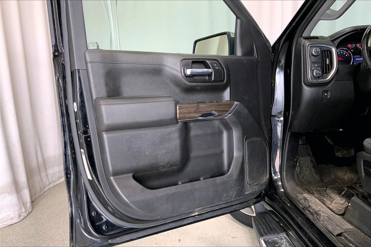 Used 2020 Chevrolet Silverado 1500 LT w/ Texas Edition RWD image 21