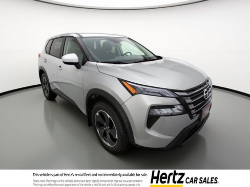 Used 2025 Nissan Rogue SV image 1