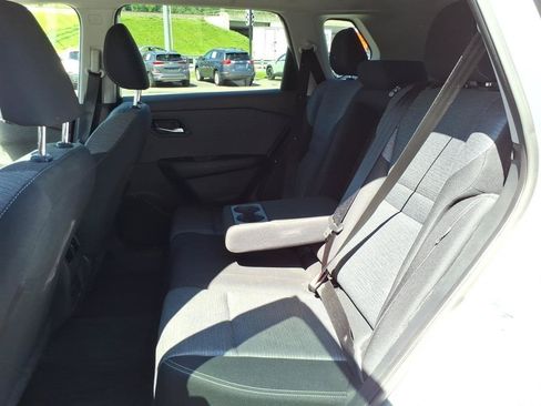 Used 2023 Nissan Rogue SV AWD/4WD image 8