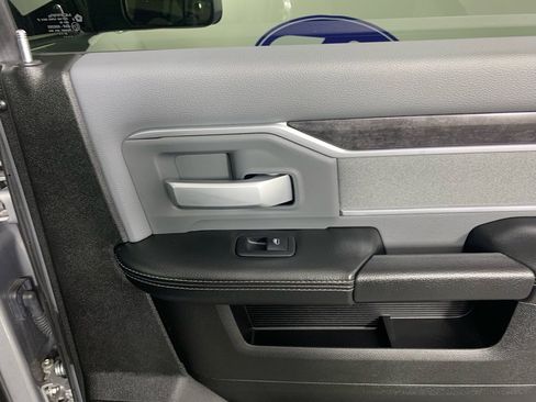 Used 2022 RAM 2500 Big Horn w/ Level 1 Equipment Group image 39