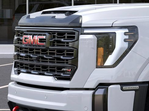 New 2026 GMC Sierra 2500 AT4 w/ AT4 Premium Plus Package AWD/4WD image 13
