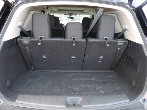 Used 2025 Nissan Pathfinder SV w/ SV Premium Package image 22