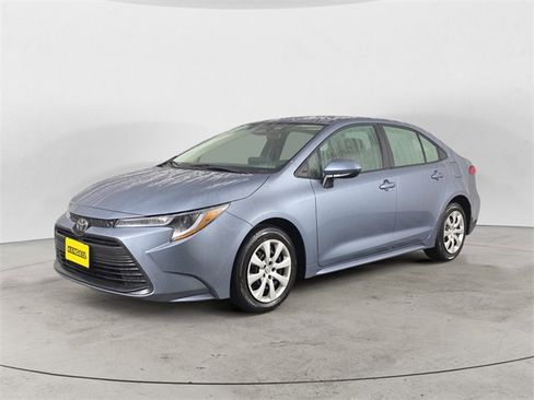 Used 2025 Toyota Corolla LE image 1