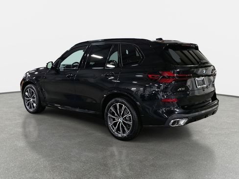 New 2026 BMW X5 xDrive40i w/ M Sport Package image 7