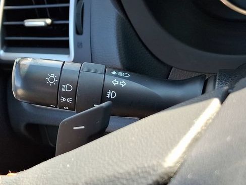 Used 2017 Subaru Crosstrek 2.0i Premium AWD/4WD image 23