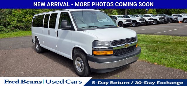 Used 2025 Chevrolet Express 3500 LT w/ LT Preferred Equipment Group RWD image 1