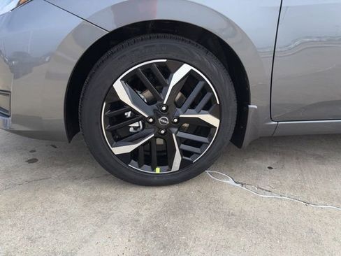 New 2025 Nissan Versa SR image 8