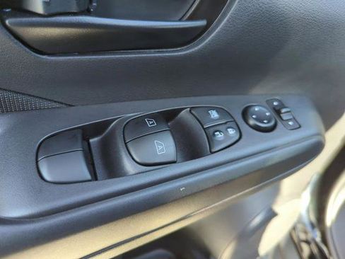 Certified 2022 Nissan Kicks S image 29