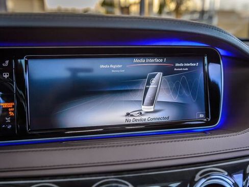 Used 2016 Mercedes-Benz S 550 Sedan image 25