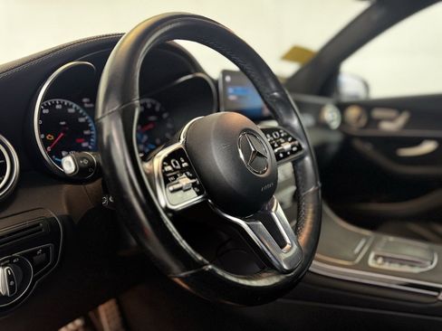 Used 2023 Mercedes-Benz GLC 300 4MATIC Coupe image 11