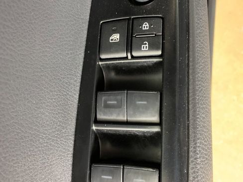 Used 2025 Toyota Camry LE image 17