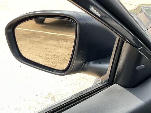 Used 2025 Nissan Altima 2.5 SV image 11