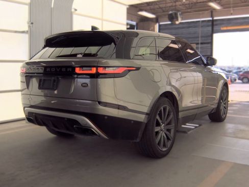 Used 2018 Land Rover Range Rover Velar R-Dynamic HSE AWD/4WD image 4