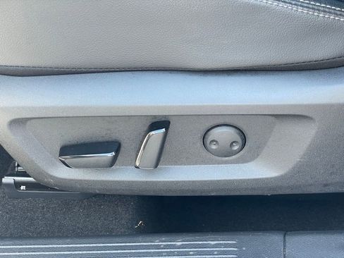 Certified 2023 Nissan Rogue SL image 13