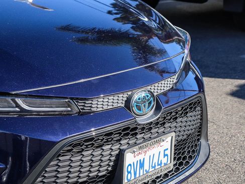 Used 2021 Toyota Corolla LE w/ Carpet Mat Package (TMS) image 6