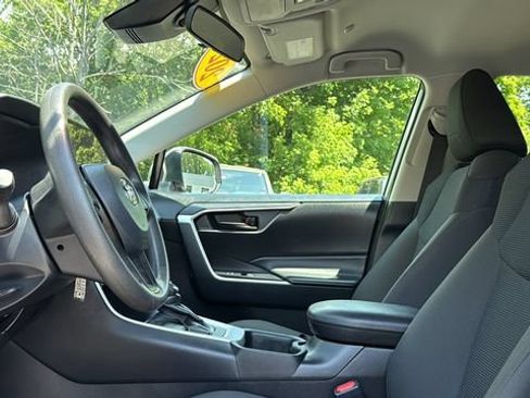 Certified 2024 Toyota RAV4 LE AWD/4WD image 10
