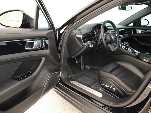 Used 2021 Porsche Panamera 4S image 14