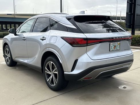 Used 2025 Lexus RX 350 Premium w/ Accessory Package (Z1) image 10