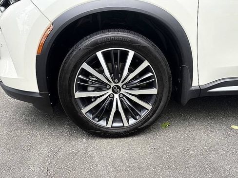 Certified 2025 INFINITI QX60 Sensory AWD/4WD image 13